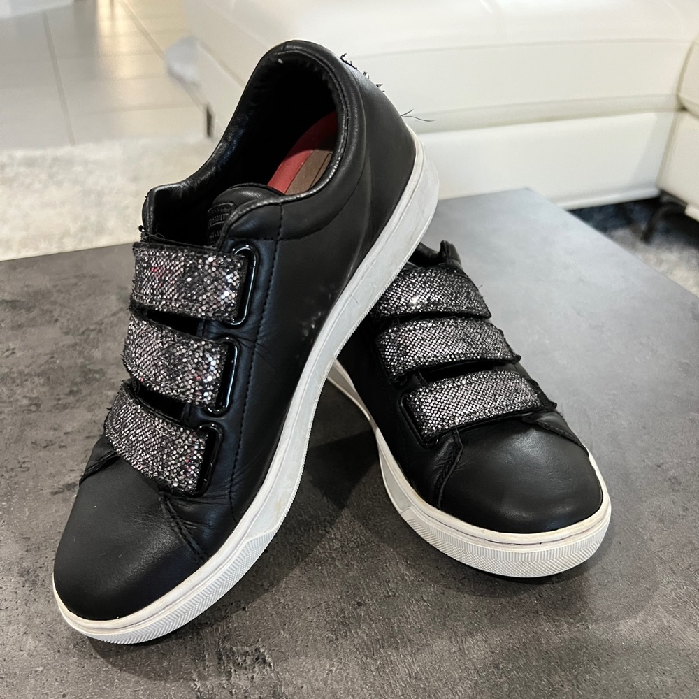 Black Skechers Street Los Angeles- Rhinestone